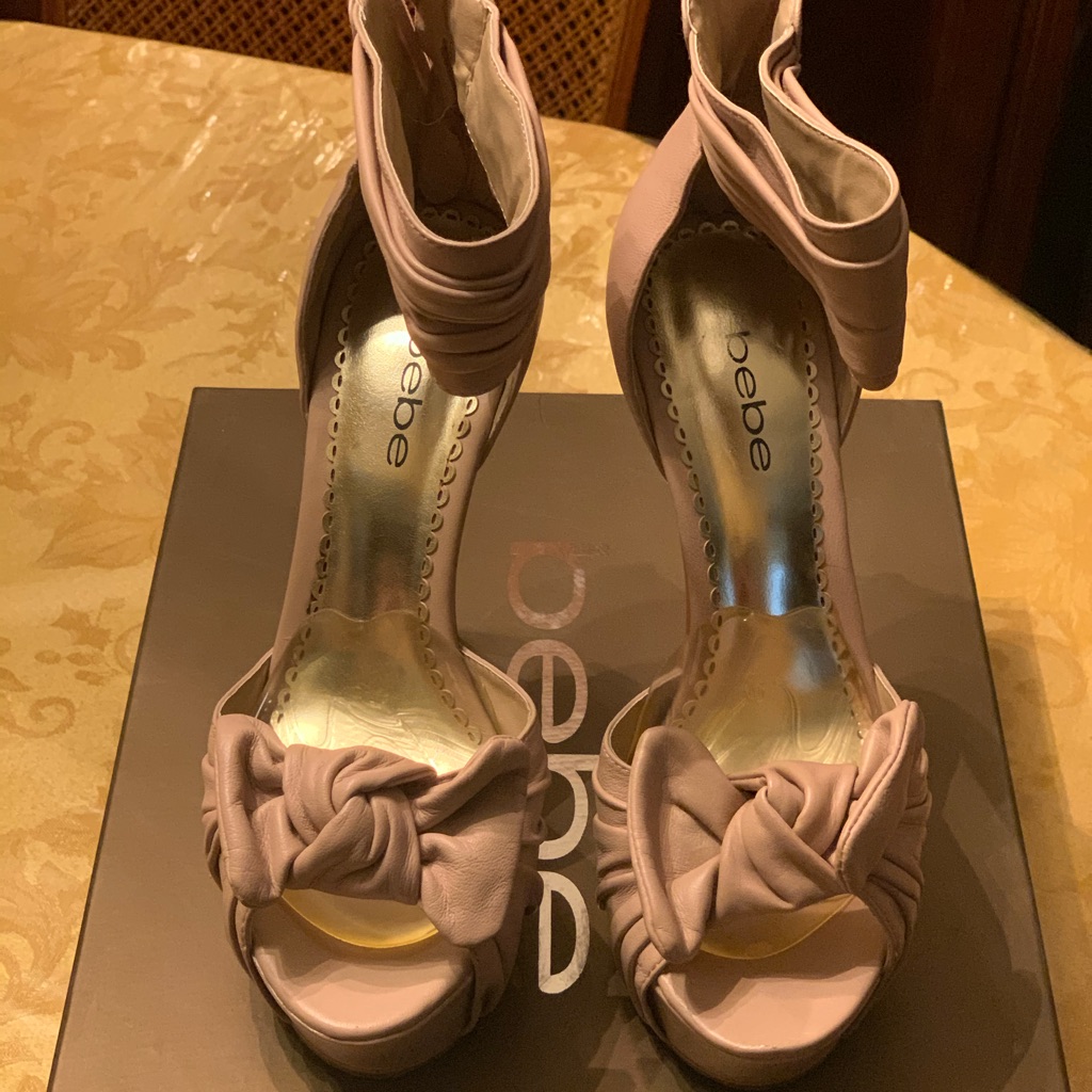 Nude Bebe Heels Size 8